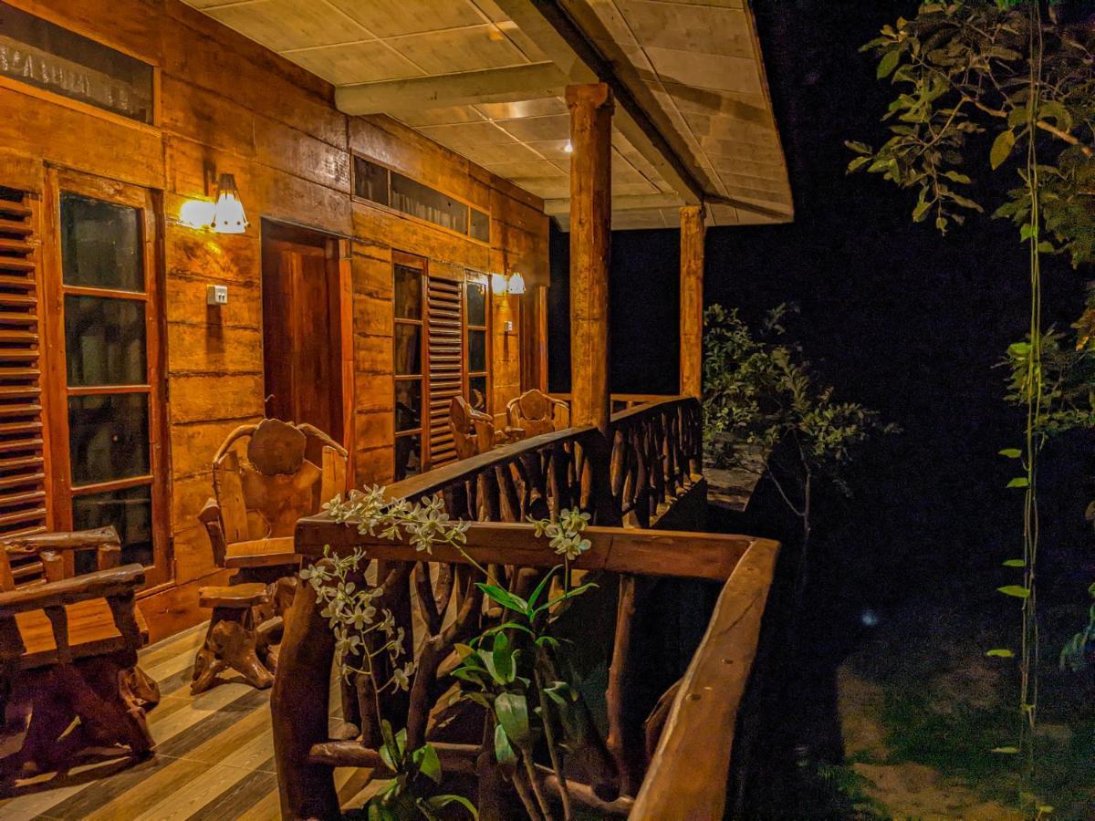 Choona Lodge 'View Of Sigiriya & Pidurangala With Sunrise' Exterior photo